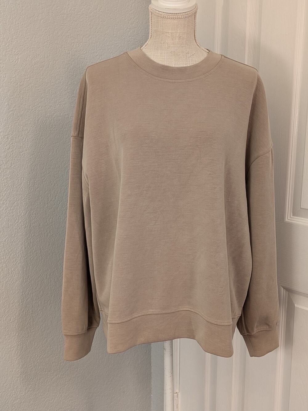 Lululemon Softstreme Perfectly Oversized Cropped Crew Size Large